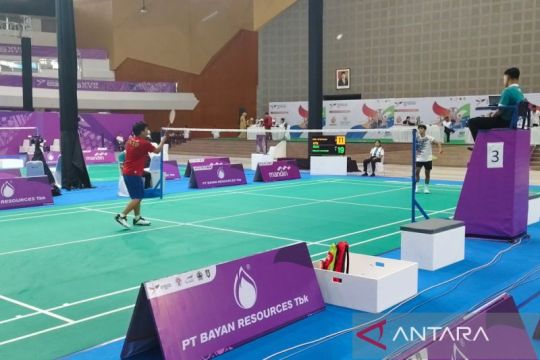 Para-bulu tangkis  pertandingkan kelas standing di hari pertama