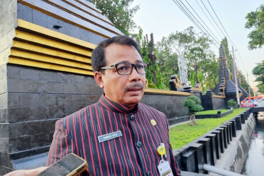 Pemprov Jateng berkomunikasi dengan buruh dan pengusaha soal upah