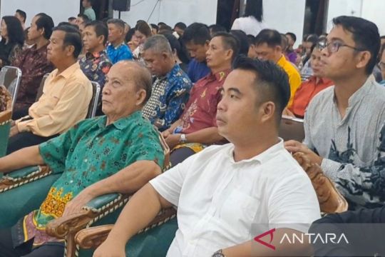 Legislator Gumas berharap Natal kembali satukan masyarakat