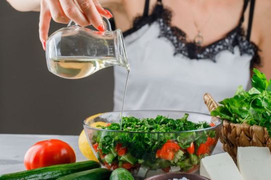 Berikut rekomendasi saus salad buatan sendiri, cocok dengan beragam sayur