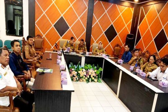 Pemkab Barito Utara tanggapi dampak kenaikan harga komoditas