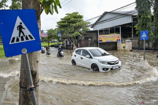 Waspada!! potensi hujan lebat di lereng Rinjani hingga Tambora