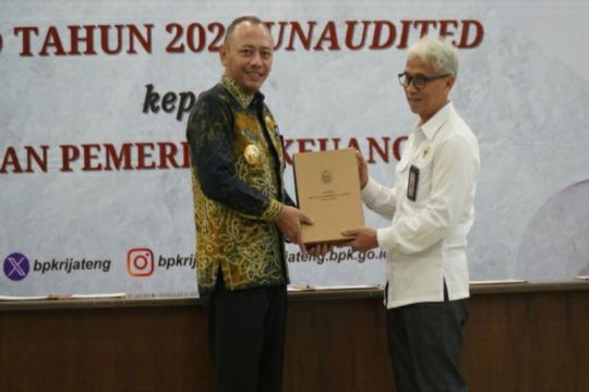 Wali Kota Tegal serahkan laporan keuangan 2024 ke BPK
