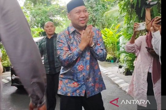 Sejumlah tokoh kunjungi kediaman Jokowi pada Lebaran hari pertama