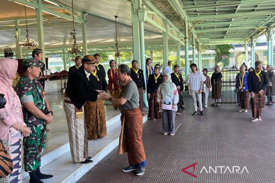 Pura  Mangkunegaran libatkan masyarakat dalam acara Syawalan