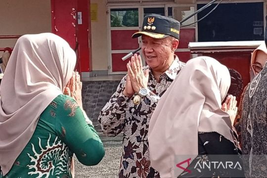 Bupati ajak  ASN Pemkab Banyumas tingkatkan semangat kerja