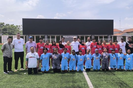 Bupati Kudus dukung tim sepak bola putri ke ajang JSSL Singapore 7's