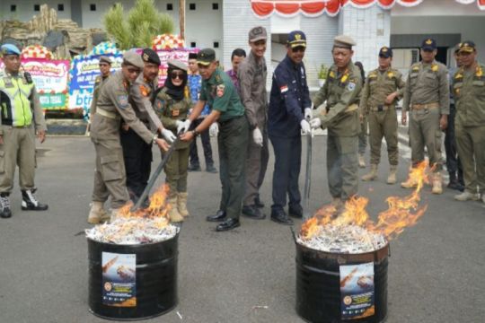 Pimpin Apel HUT Satpol PP, Mbak Iin ingatkan tantangan yang lebih berat