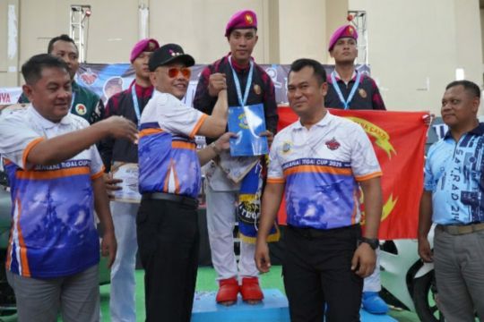 Dedy Yon buka Kejuaraan Karate Piala Danlanal Tegal
