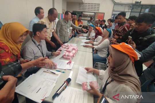 Pemkab  Kudus mulai salurkan BLT untuk 50.828 buruh rokok