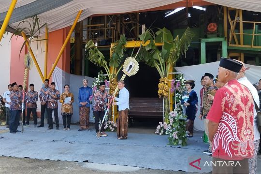 Tradisi temanten  tebu tandai musim giling PG Rendeng Kudus