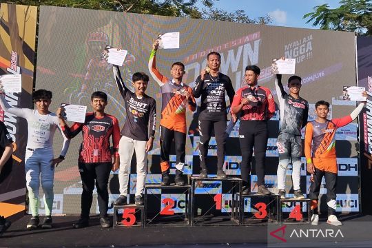 Andy Prayogo juarai Balap Sepeda Downhill 2025 Kudus