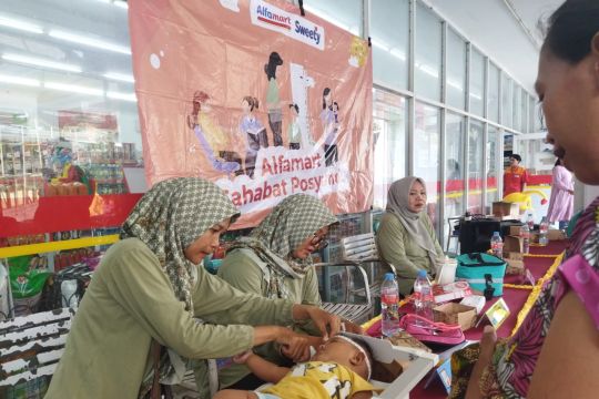 Alfamart Sahabat  Posyandu, jangkau 10ribu anak dan balita