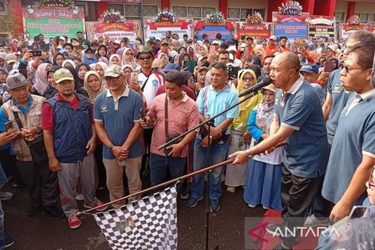 Bupati ajak seluruh guru di Banyumas gemar berolahraga