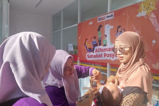 Program Alfamart Sahabat Posyandu dan Sweety jangkau 10 ribu ibu dan balita