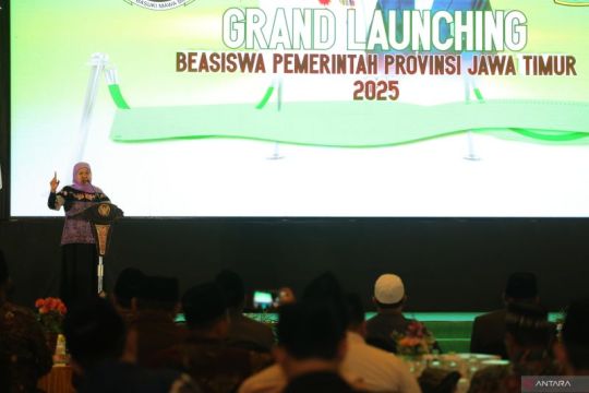 Peluncuran program beasiswa Pemprov Jatim