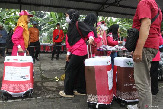 Pengumpulan koper Calon Jamaah Haji di Malang
