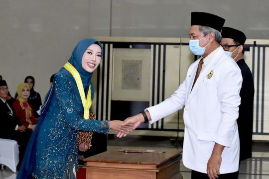 Dari keluarga sederhana, Novita Dwi Lokasari wujudkan mimpi menjadi dokter gigi