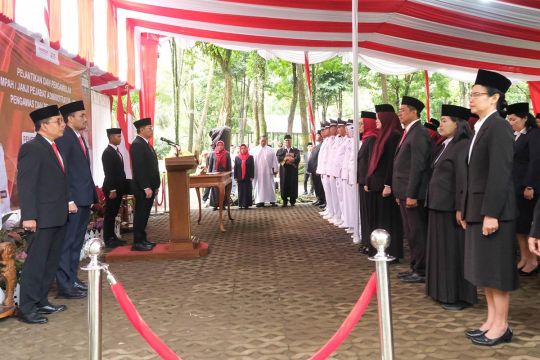 Pemkot selenggarakan pelantikan pejabat di Taman Kyai Langgeng