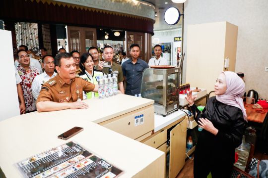 Catatan 100 Hari Kerja Luthfi-Yasin, Bandara Ahmad Yani kembali Berstatus Internasional