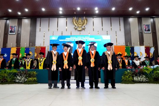 Unsoed kukuhkan tiga profesor baru dari FISIP