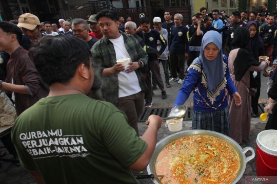 Grebeg Tasyriq masak besar seribu porsi