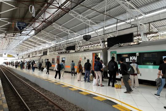 KAI Purwokerto  berangkatkan 17.424 penumpang penghujung libur panjang