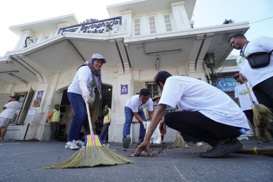 PLN gandeng masyarakat bersih-bersih di Beringharjo
