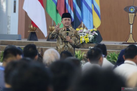 Kuliah tamu Menteri Transmigrasi di ITS