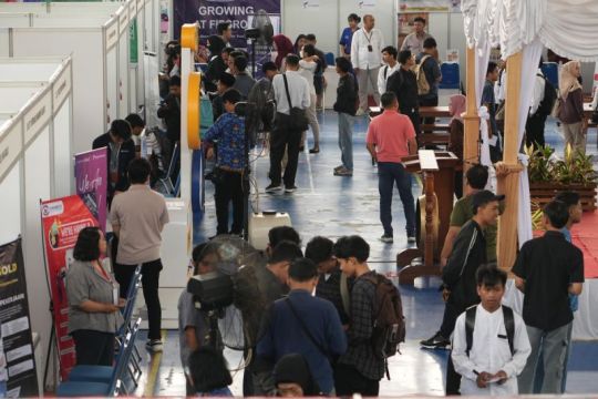 4.203 lowongan kerja tersedia pada Bursa Kerja 2025 Kota Magelang