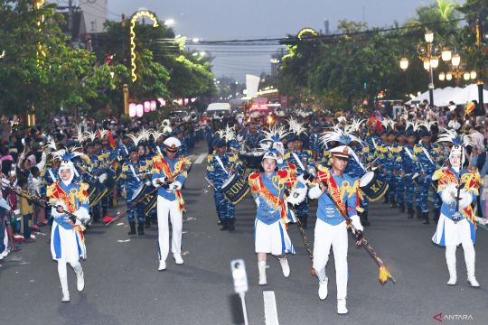 Parade drumband di Madiun