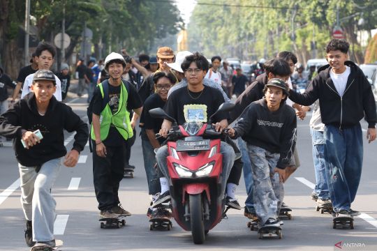 Go Skateboarding Day di Surabaya