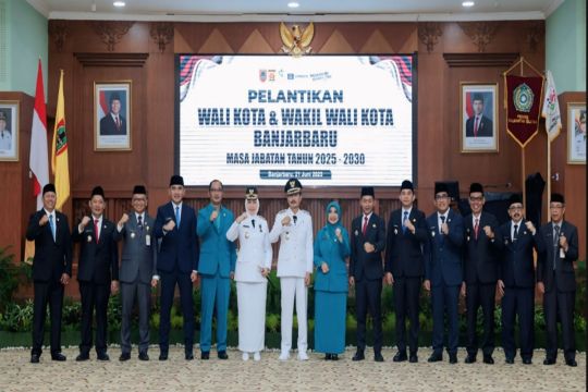 Bupati Tanah Bumbu hadiri pelantikan Walikota dan Wakil Walikota Banjarbaru