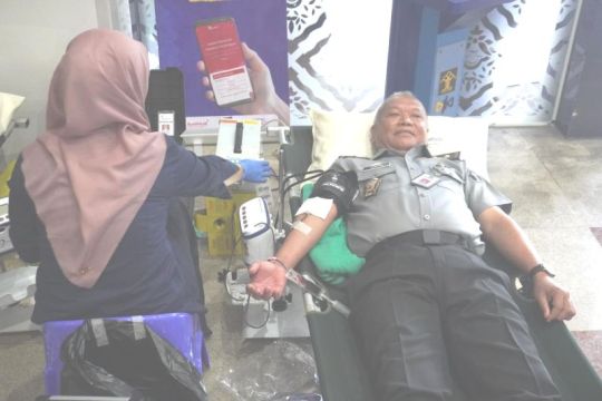 Kanwil Kemenkum Jateng gandeng RSUP Kariadi gelar donor darah