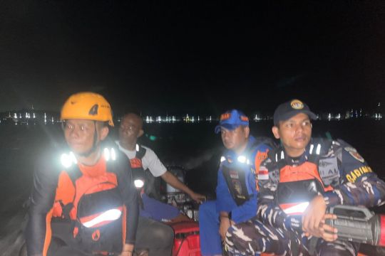 Satu tim sepak bola tenggelam di Perairan Batam