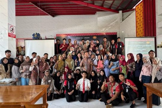 Ratusan pembatik Lasem ikuti pelatihan konten video
