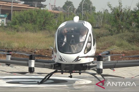 Taksi terbang EHang 216-s kantongi izin bawa  penumpang di Jakarta