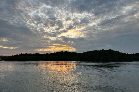 Rabu, cuaca Kepri diprakirakan berawan tebal dan berpotensi hujan