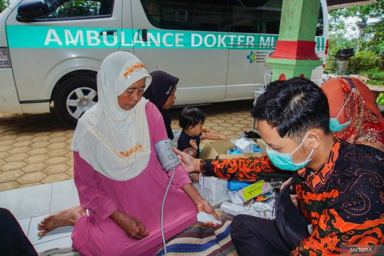 Layanan kesehatan keliling melalui program Dokter Muter