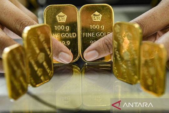 Sabtu ini harga emas Antam naik