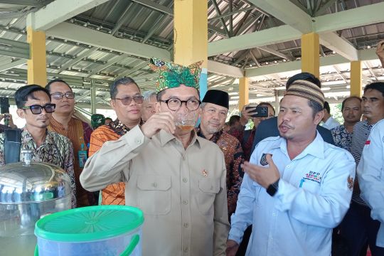 Mendes PDT resmikan Koperasi Merah Putih di Desa Namang