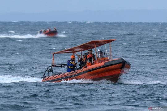 Pencarian korban KMP Tunu Pratama Jaya
