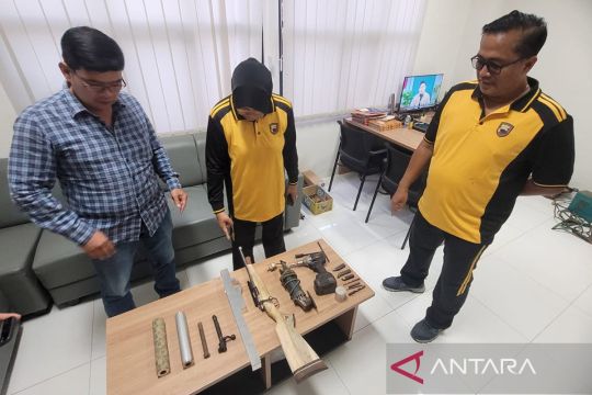 Pemilik bengkel di Banyumas jadi tersangka senjata api rakitan