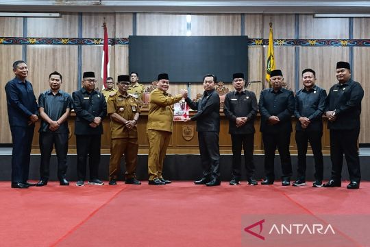 Bupati Kotim serahkan rancangan KUA-PPAS 2026