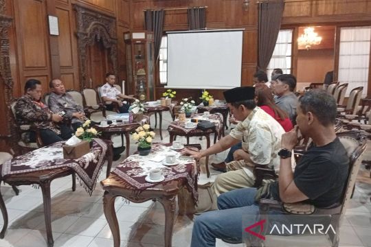 Bupati Banyumas tata dan tertibkan parkir untuk tambah PAD