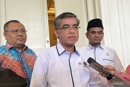 Menaker sebut tarif baru AS jadi momentum RI perkuat industri dalam negeri