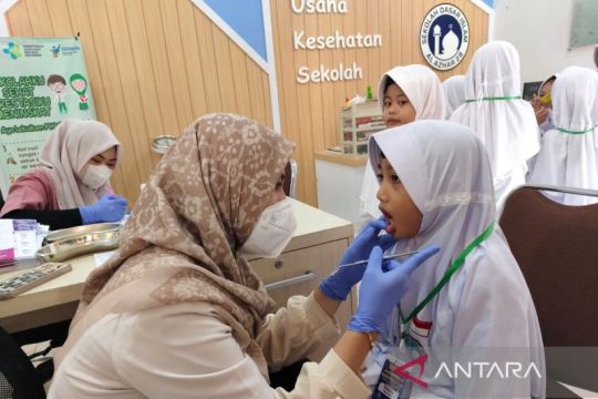 Siswa SD Al Azhar Solo Baru pelajari kesehatan gigi pada MPLS