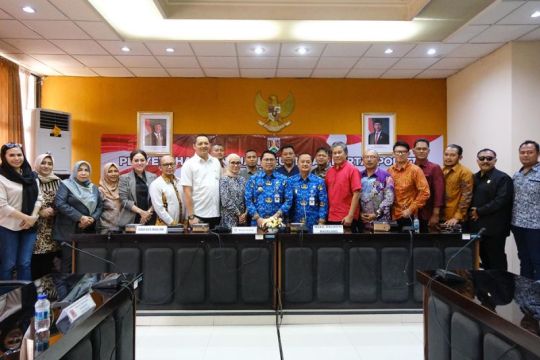 Pemkot Magelang salurkan bantuan keuangan parpol