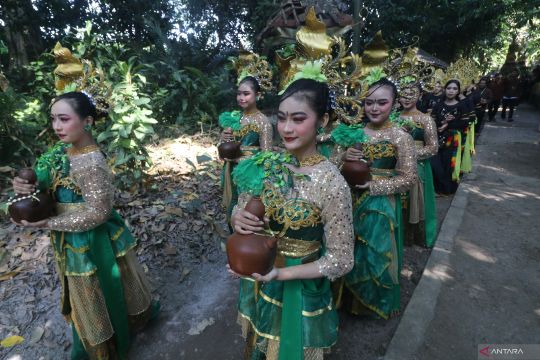 Tradisi Kebur Ubalan di Kediri