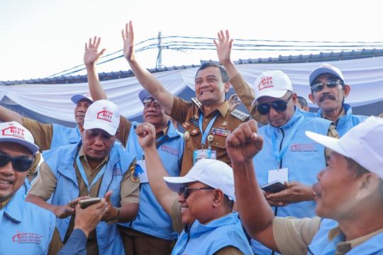 Gubernur optimistis 50 persen Koperasi Merah Putih beroperasi 2025